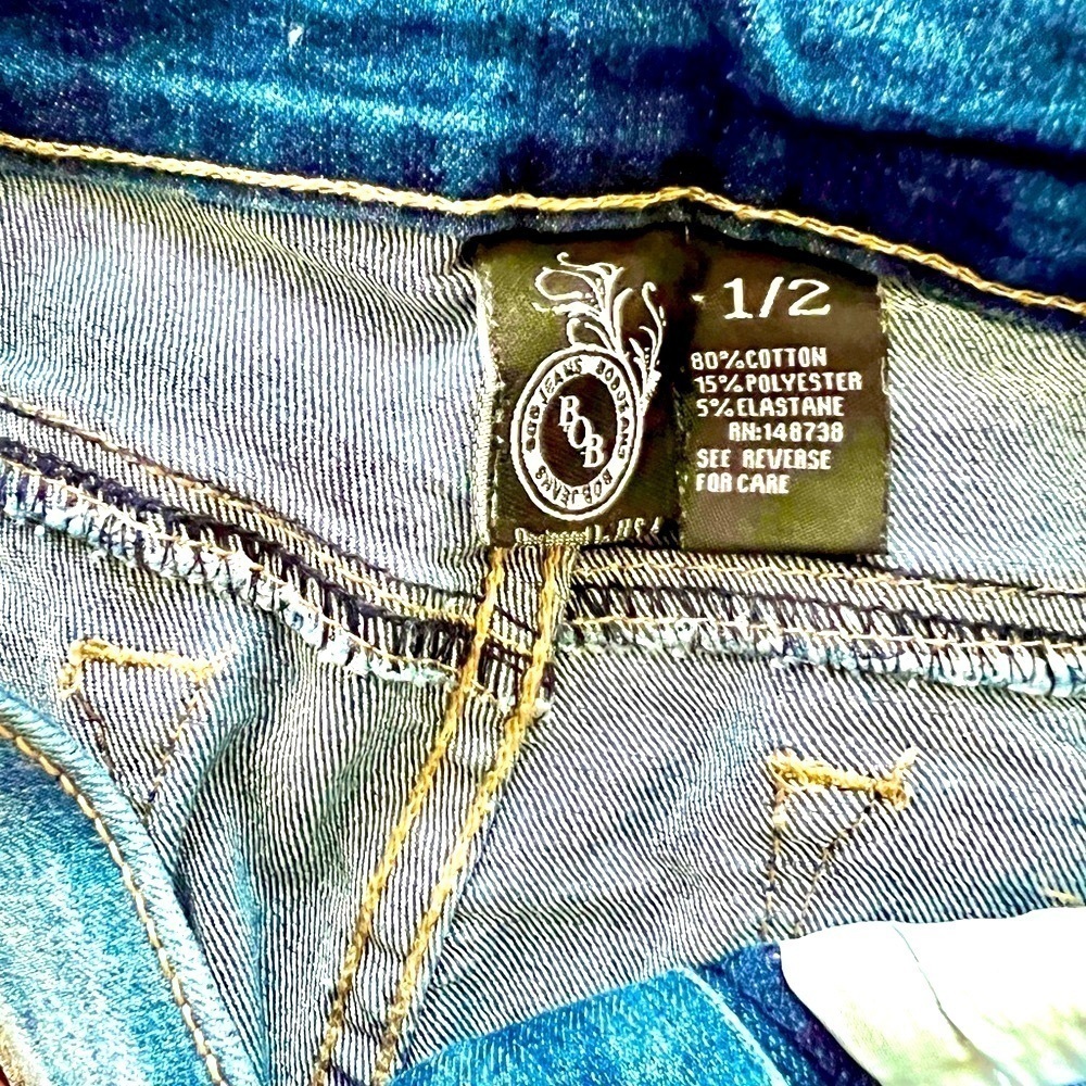 Bobโs Jeanโs Destroyed Skinny Denim, Sz 1/2๐๐๏ธ๐ Super flattering & Stretchyyyy - Picture 5 of 10